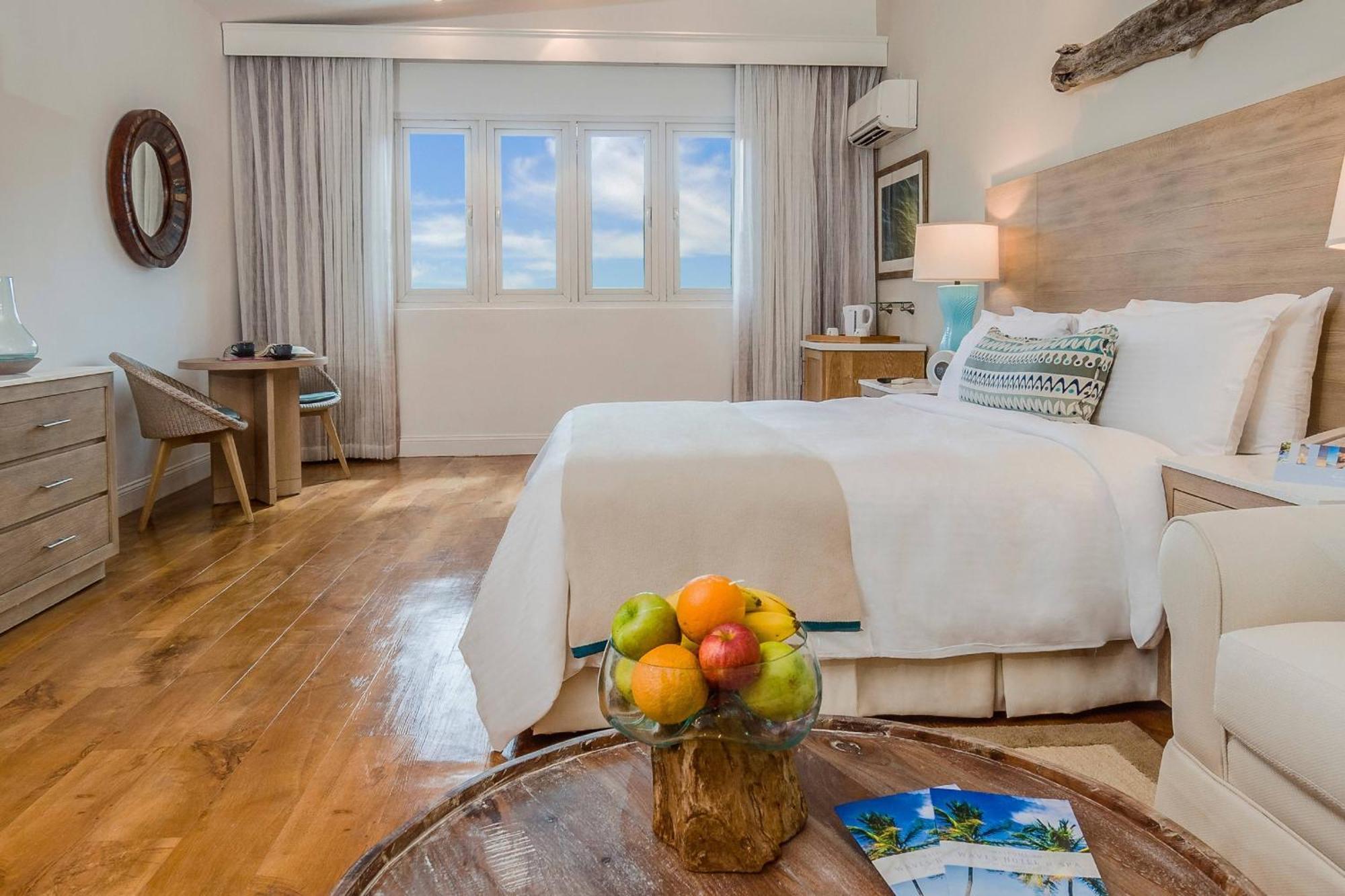 Waves Resort & Spa, Barbados, An Autograph Collection All-Inclusive Resort Saint James Exterior foto
